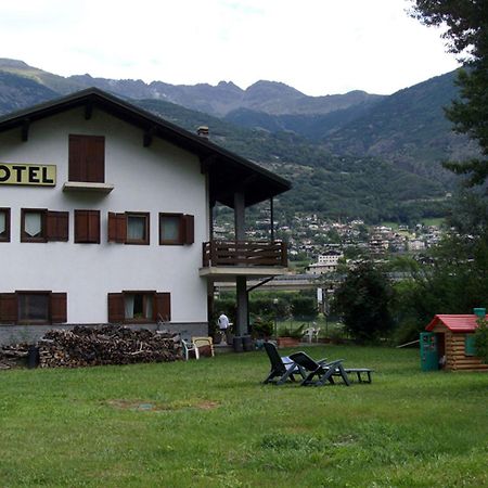 Hotel Petit Foyer Pollein Exterior foto